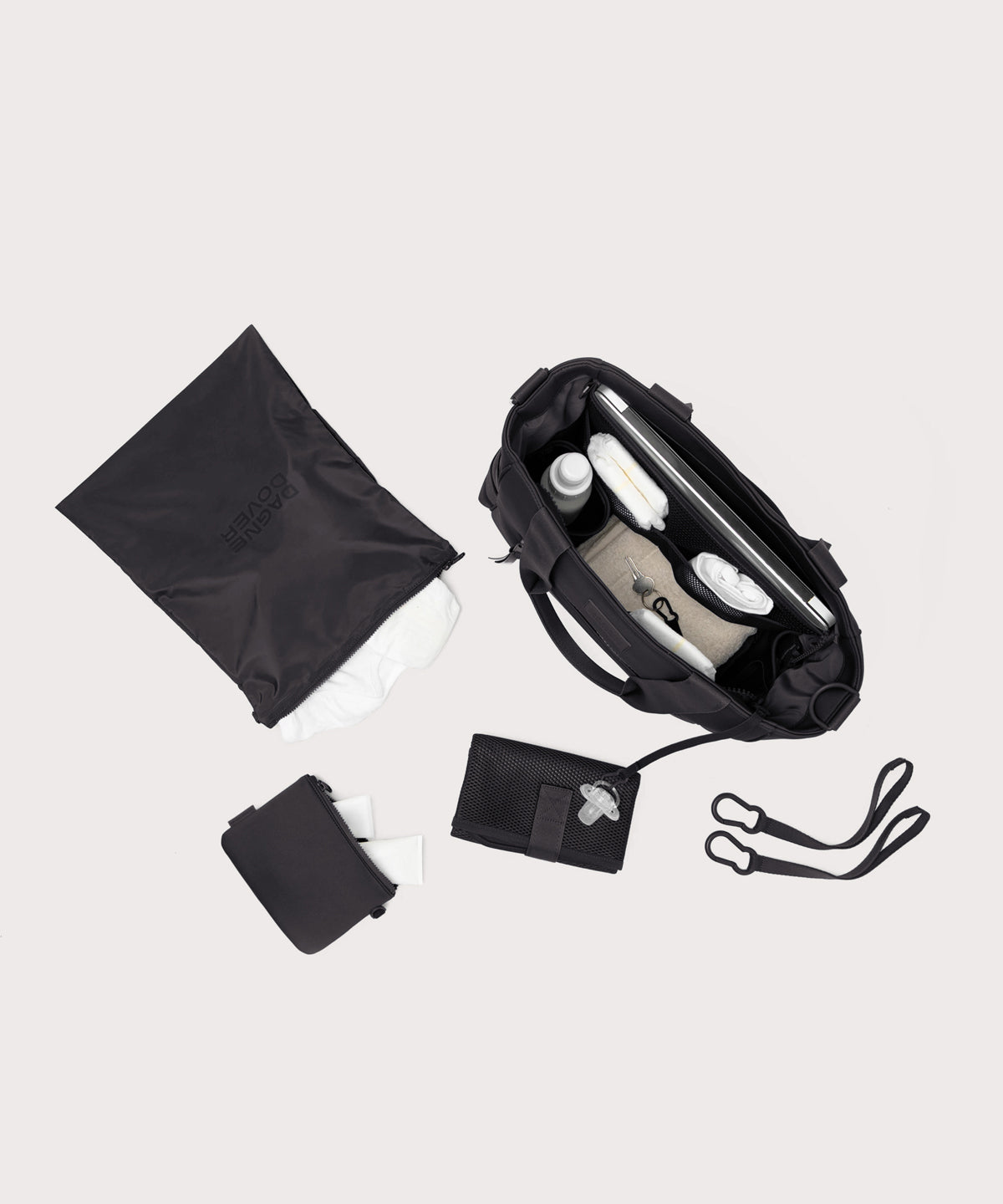 Wade Diaper Tote in Onyx - Image 2