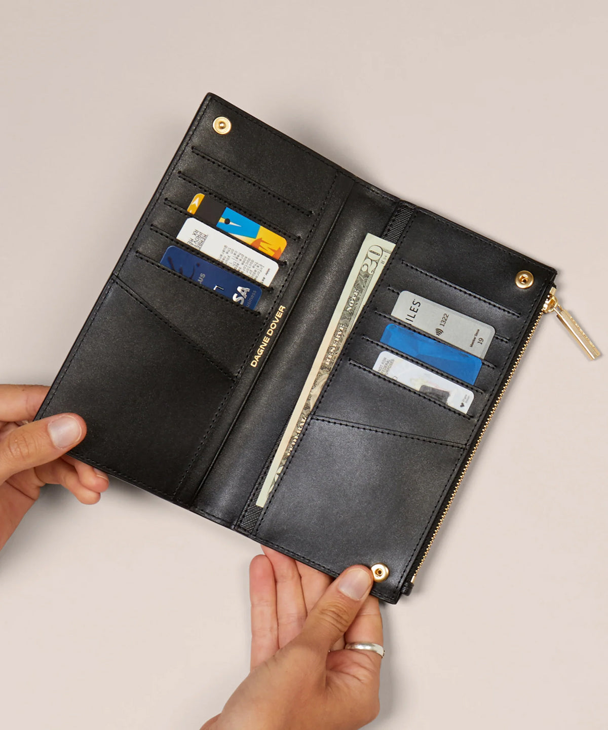 Slim Wallet in Onyx - Image 5