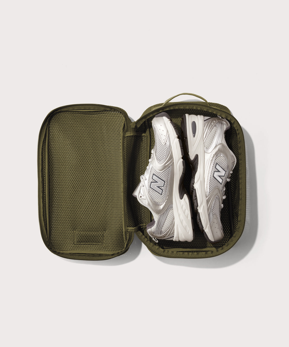Roma Packing Cube in Dark Moss Air Mesh, Medium - Image 2